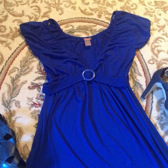 Ladies royal blue 👗 in size medium from So Sik - Picture 3 of 7